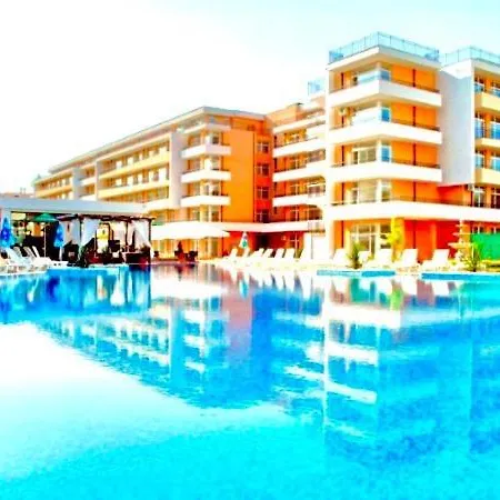 Apartman Grand Kamelia And Napospart