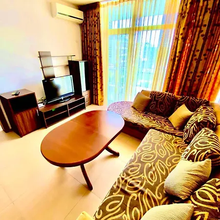 Grand Kamelia And Apartman *